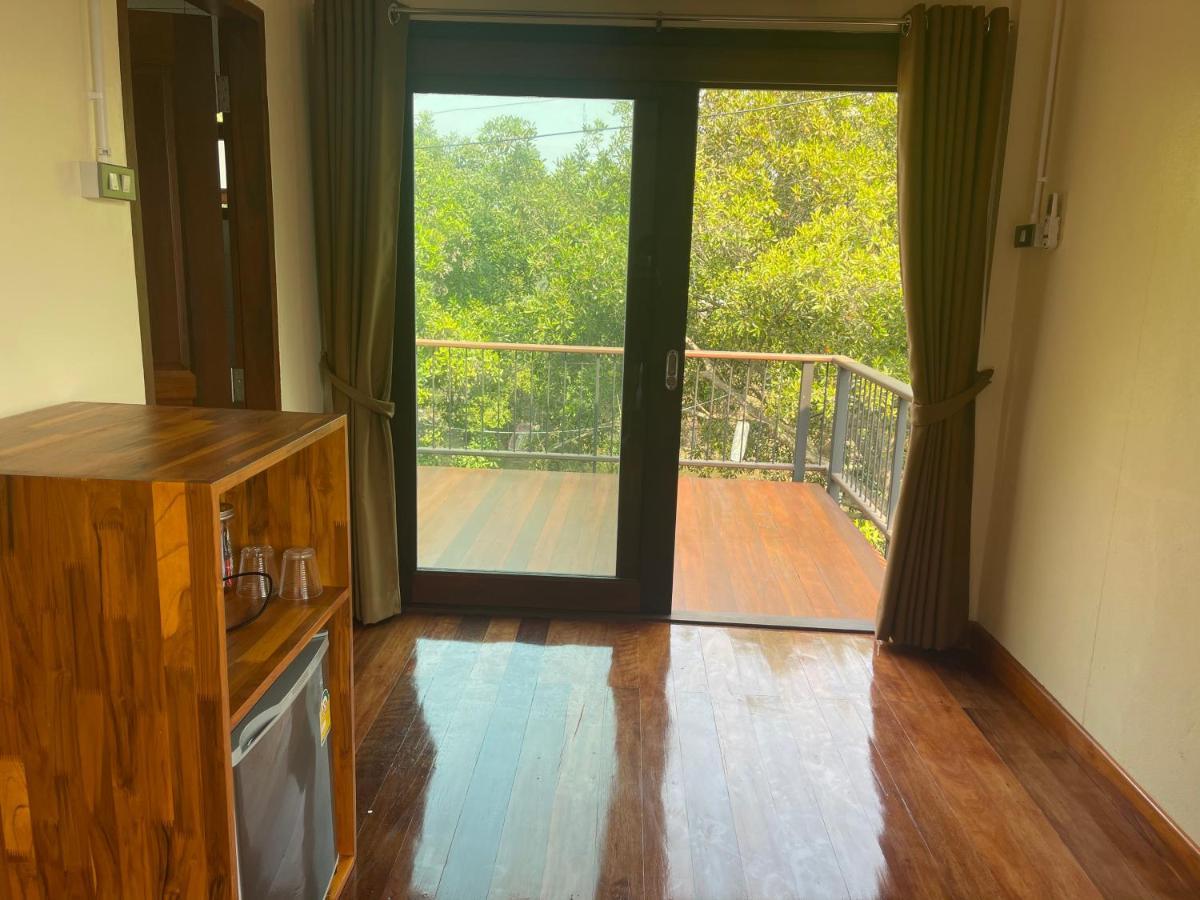Banmai87 Guest House บ้านไม้87 เกสต์เฮ้าส์ Аюттхая Экстерьер фото