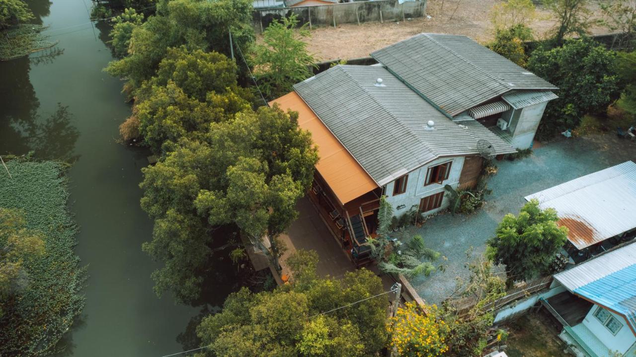 Banmai87 Guest House บ้านไม้87 เกสต์เฮ้าส์ Аюттхая Экстерьер фото