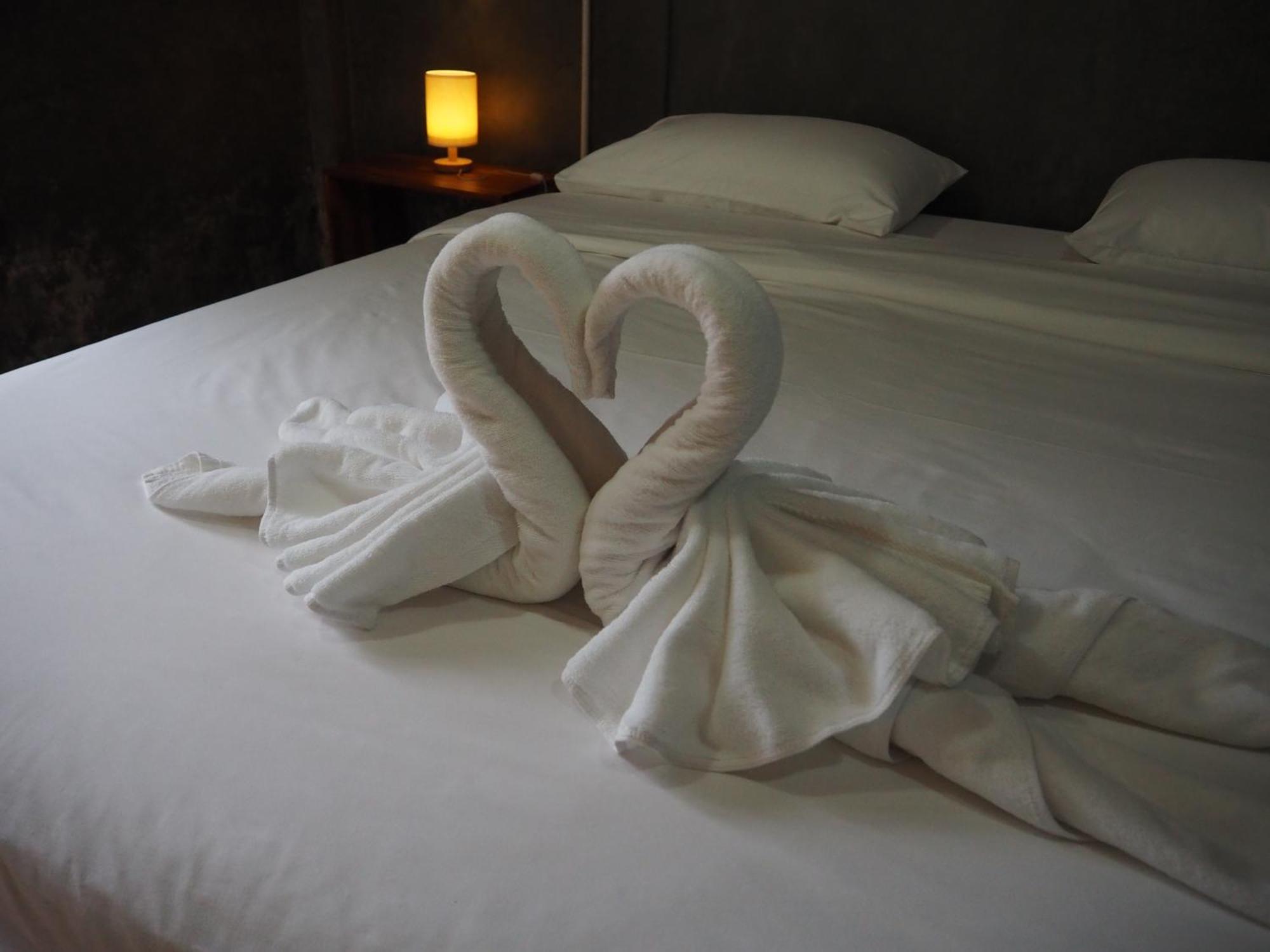 Banmai87 Guest House บ้านไม้87 เกสต์เฮ้าส์ Аюттхая Экстерьер фото